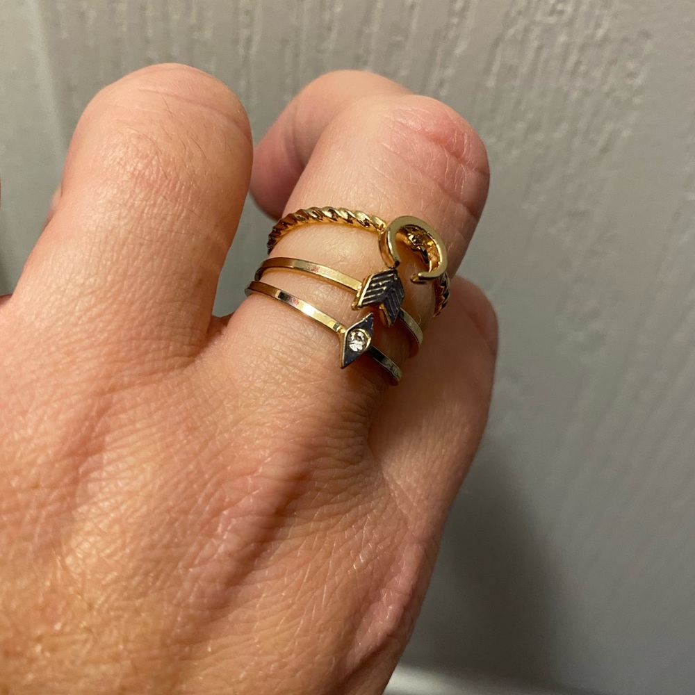 3 stackable rings